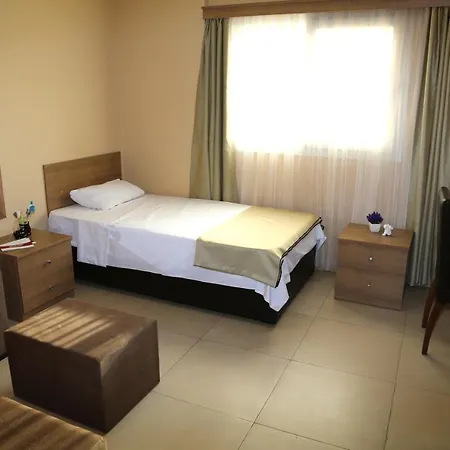 Dorm 4*